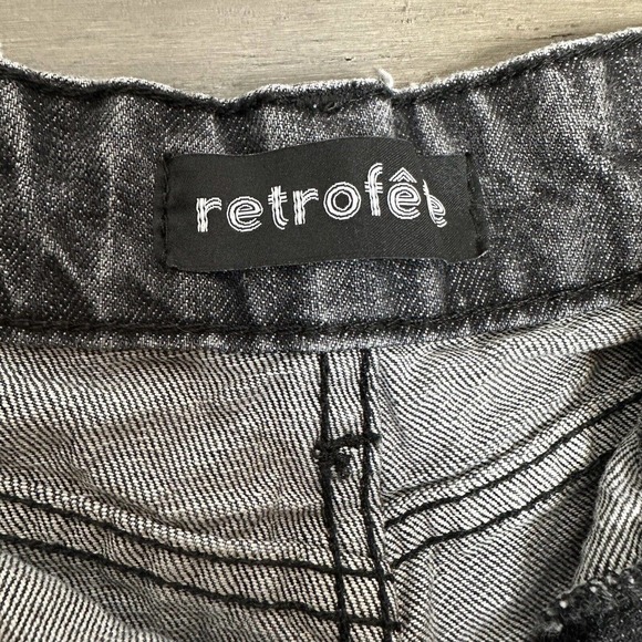 Retrofete Cut Off High Rise Jeans Shorts Women's Black Washed Size 30 - Picture 4 of 9